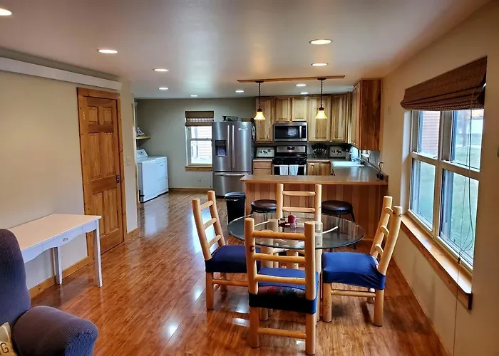 Beautiful With Fire Pit And Deck In Foxpark, Wyoming Holiday home