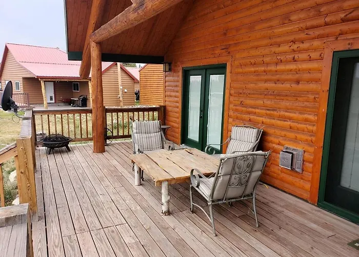 Beautiful With Fire Pit And Deck In Foxpark, Wyoming Holiday home *