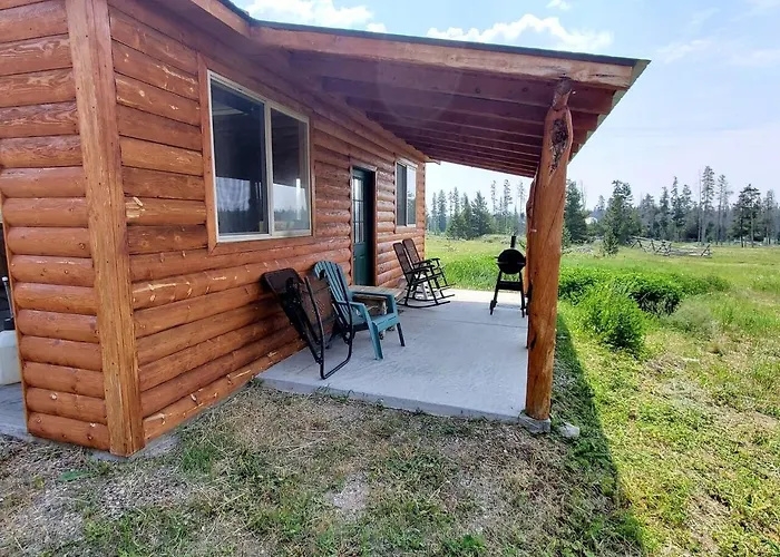 Holiday home Beautiful With Fire Pit And Deck In Foxpark, Wyoming Foxpark